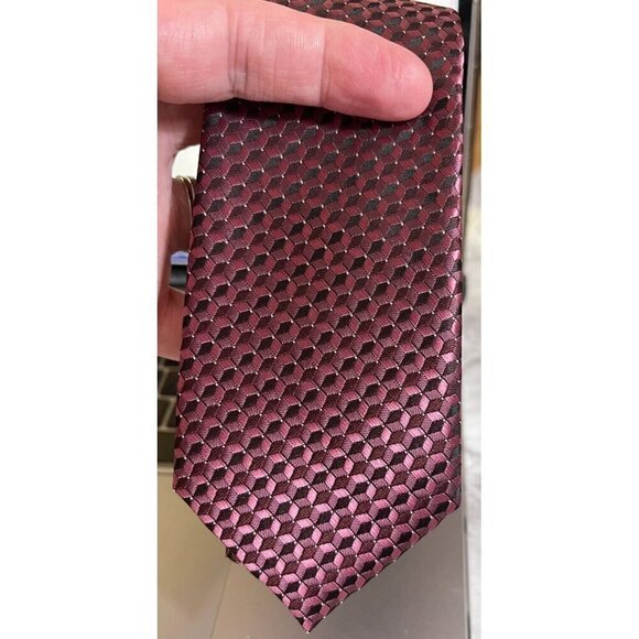 AlfaTech by Alfani Mens Wine/Black Geometric Neck Tie NEW - Picture 2 of 13